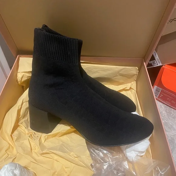 acne boots - Picture 4 of 4